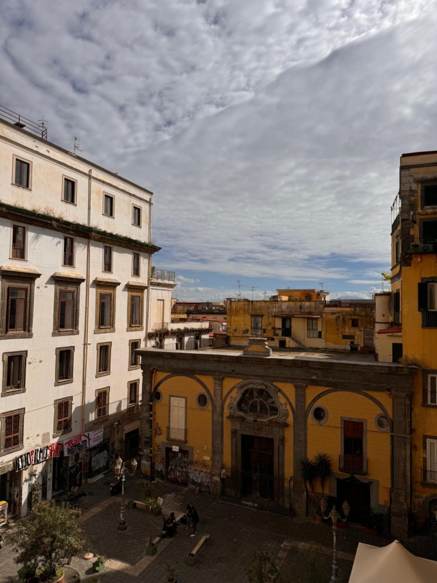 那不勒斯Lo Specchio Dei Papiri住宿加早餐旅馆 外观 照片