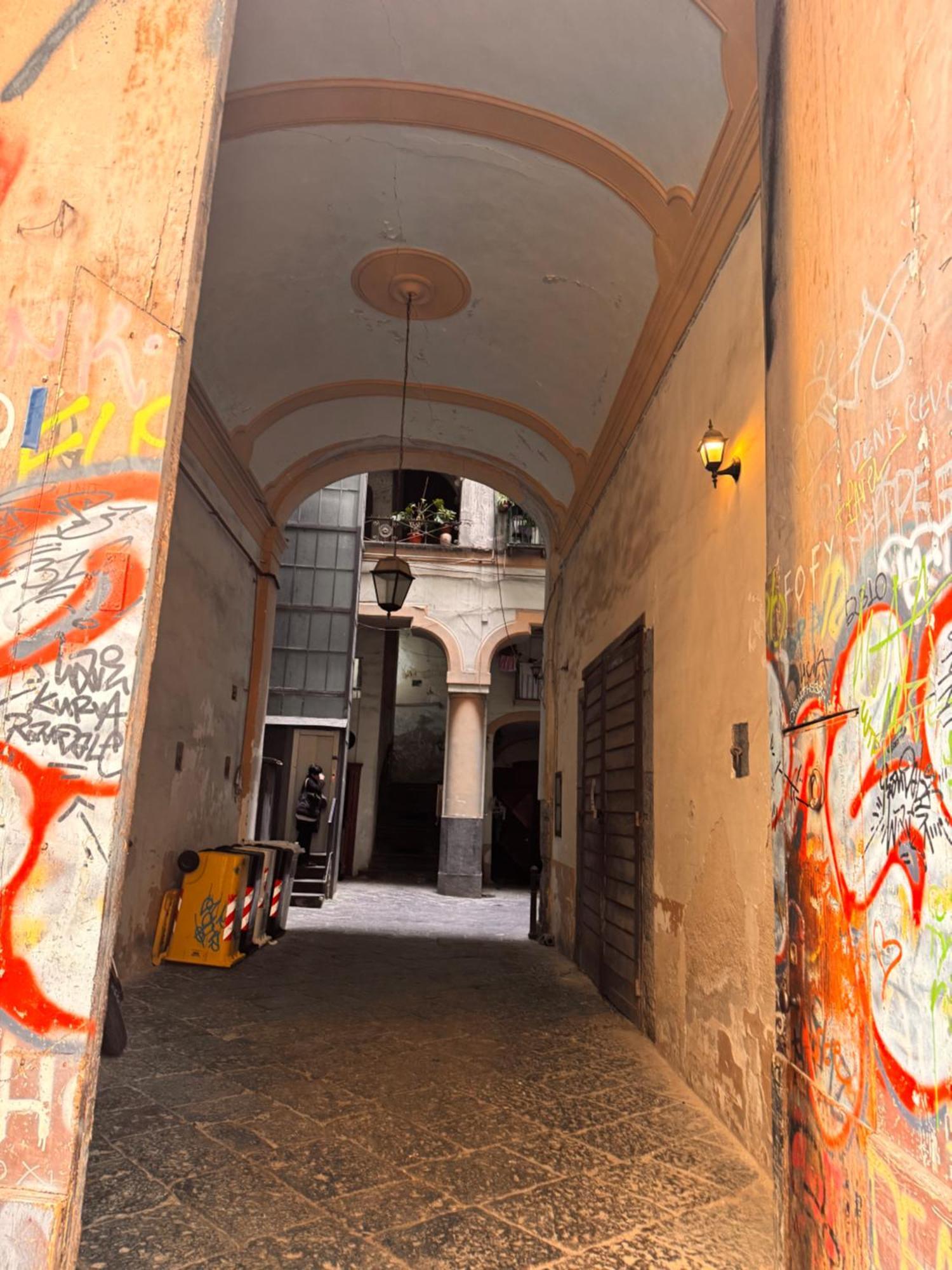 那不勒斯Lo Specchio Dei Papiri住宿加早餐旅馆 外观 照片